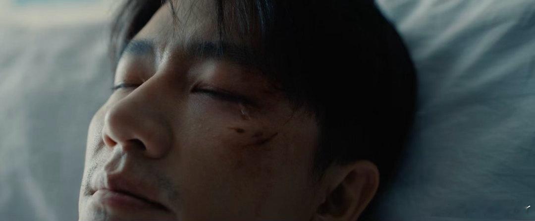 终于又吃上了黄轩的现偶饭黄轩你到底还有多少事瞒着我平时大多看黄轩的正剧和年代剧，