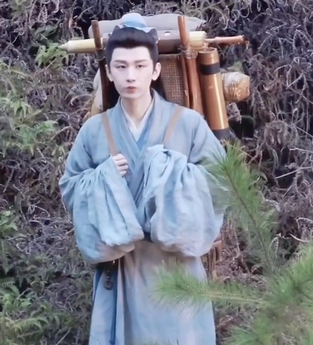 成毅成毅英雄志 每次你演的剧总是让我如沐春风，已经习惯了不能没有你的剧了。
