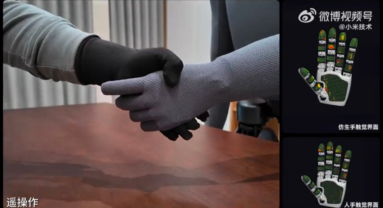 小米机器人灵巧手解决方案首次公开小米机器人的大模型还在不断进化，另一边，一个实打