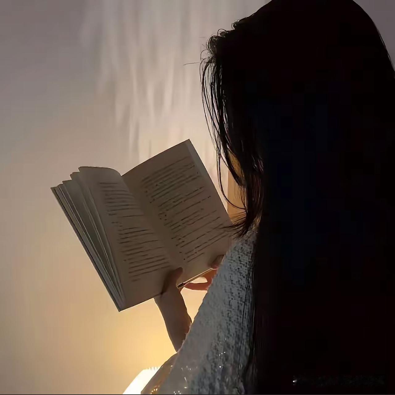 男人不联系你

就别再浪费感情，伤心难过了

他的不联系多一半就是不在乎你，只有