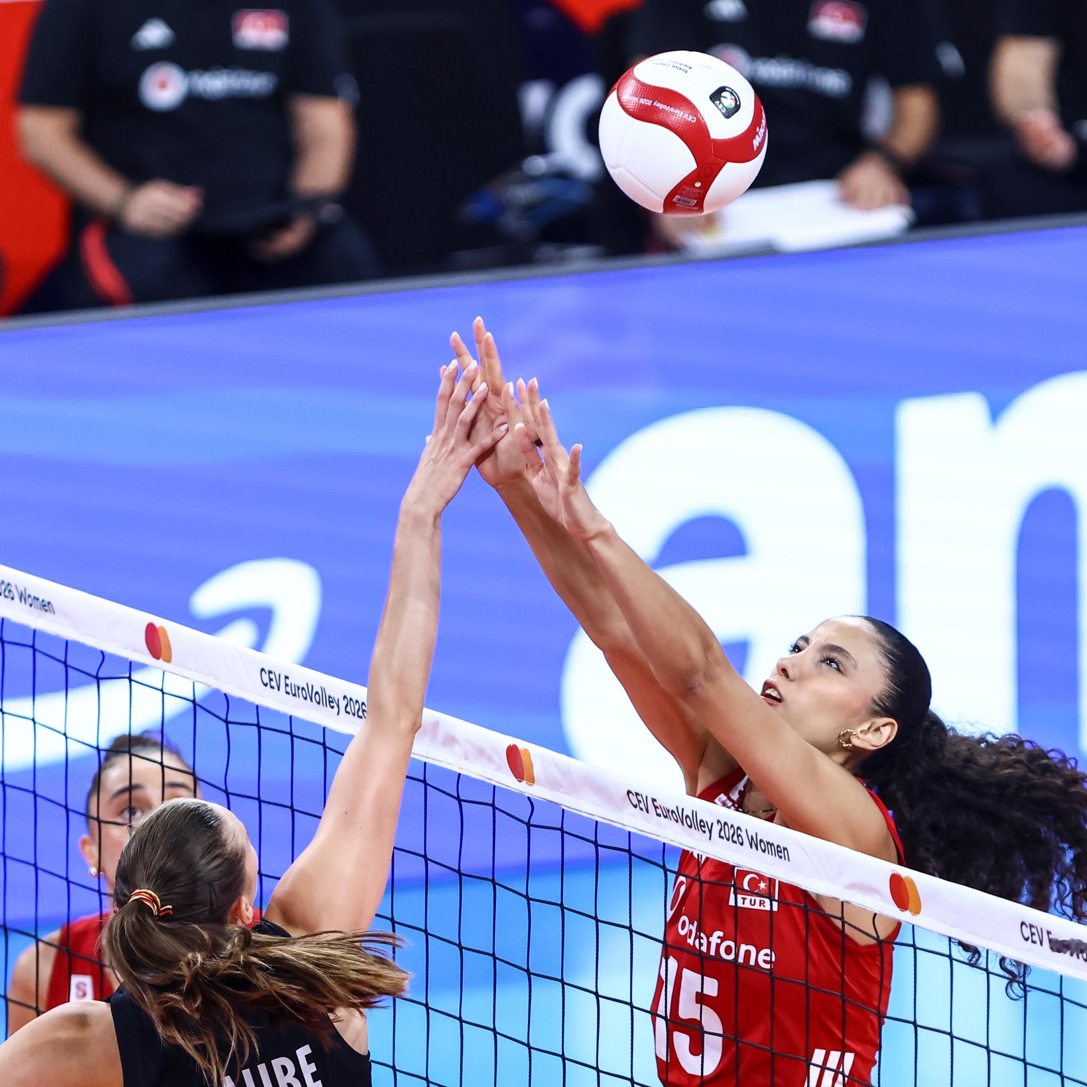 -【2026年女排欧锦赛小组赛-A组】土耳其🇹🇷3-1德国🇩🇪，取得四连