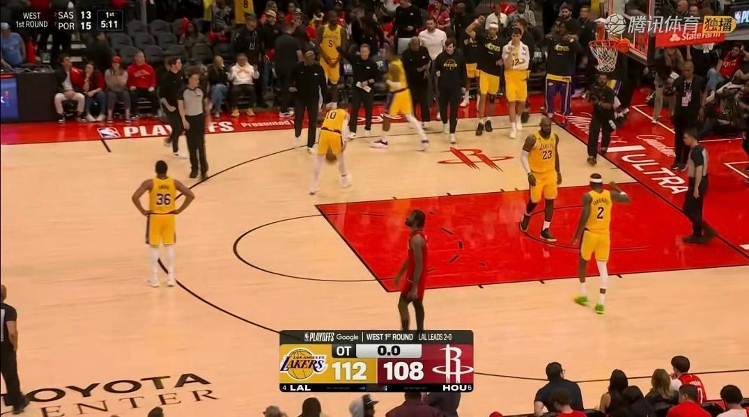 湖人112:108加时战胜火箭！总比分3-0拿到赛点！！！湖人vs火箭湖人3比0