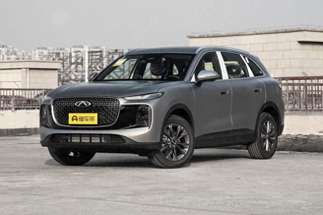 什么样的家用 SUV，才能护好一家人出行？看看瑞虎 8