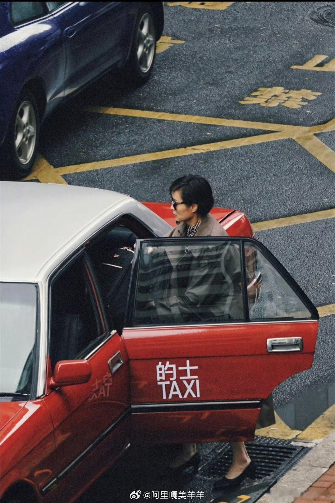 吴越这个角色太带感了吧！看见窃听器一秒都不带犹豫的，机场极限换装那段我反复拉进度