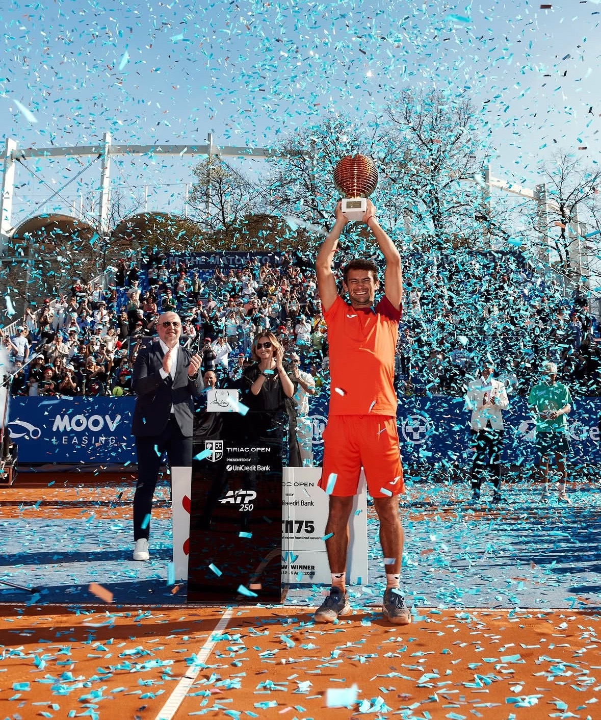 ATP250布加勒斯特站，阿根廷人纳沃内6-2/4-6/7-5击败西班牙资格赛黑