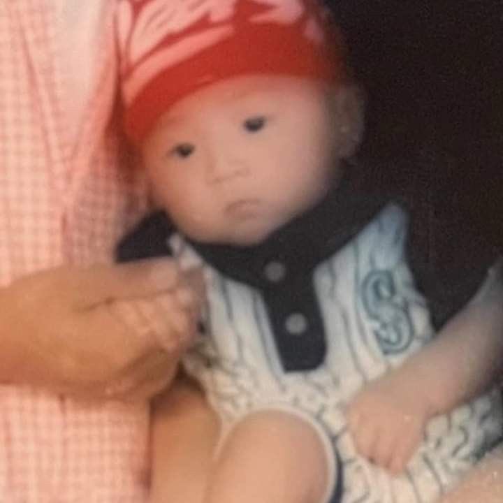 【🐈⬛】名字：不知道年龄：不知道性别：不知道生日日期：0420身高：不知道星座