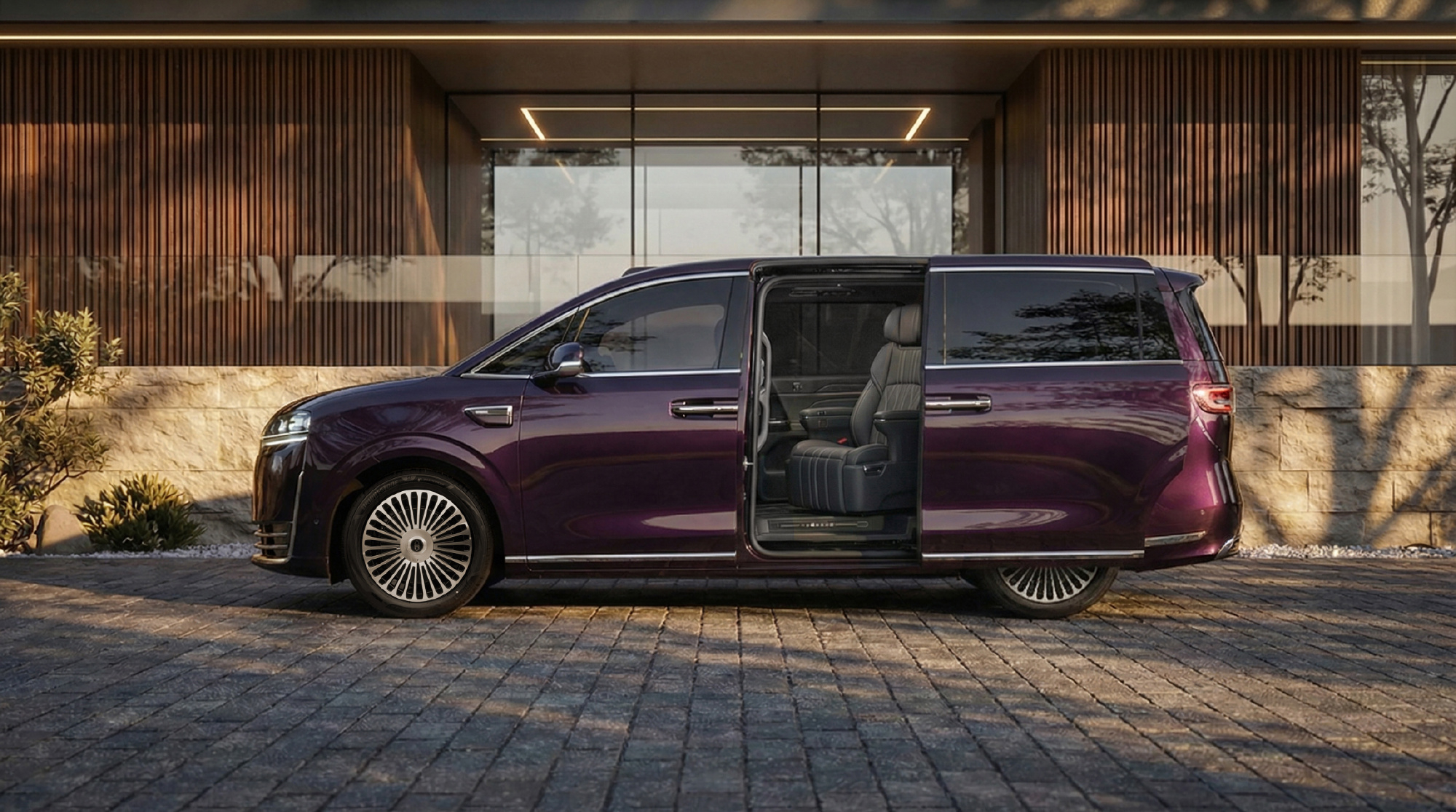 智界V9的旋转座椅，有些网友觉得比较鸡肋，其实这也正常，旋转座椅的预设场景对于大