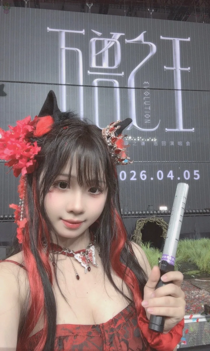 这一次我摘下耳机，出现在离你好近的地方