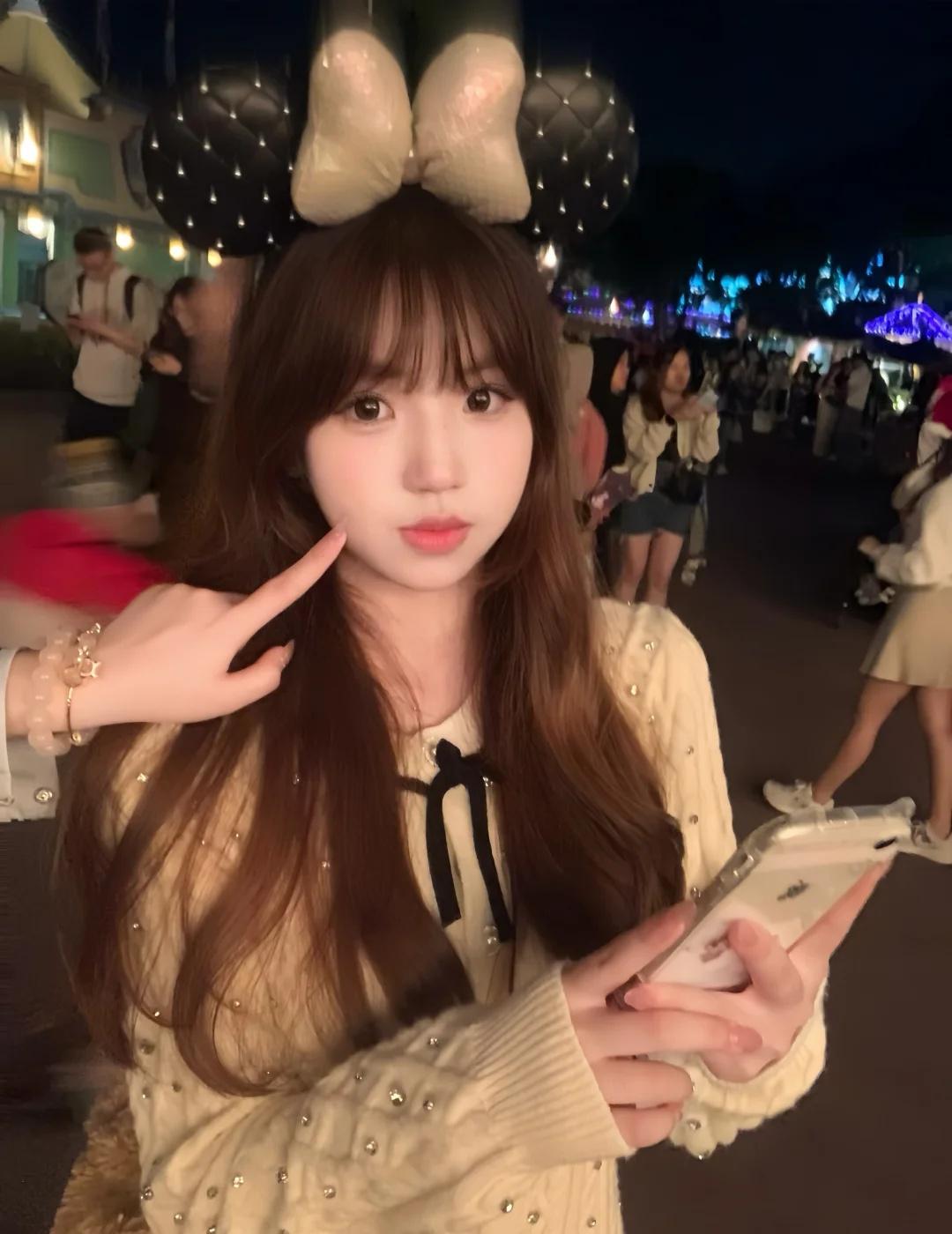 •₊˚𝑫𝒊𝒔𝒏𝒆𝒚 𝒅𝒂𝒚⁺₊˚🎠
迪士尼 永远相信童话 香