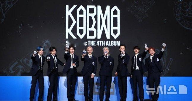 StrayKids首次获最佳组合提名StrayKids凭借KARMA达成七连冠S