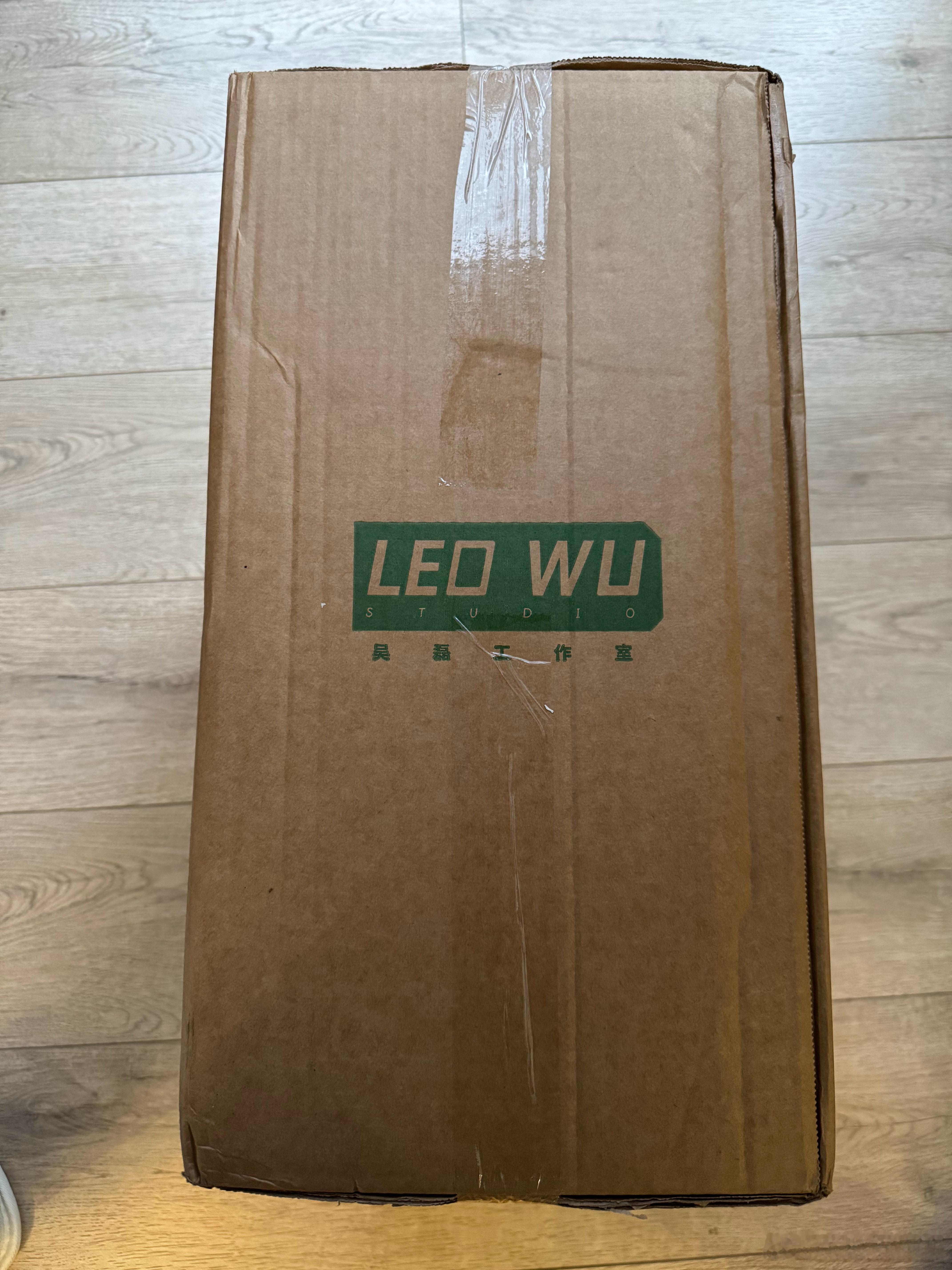 每年最惊喜的工作室礼盒之一🎁，连外包装都是设计💯分。给吴磊和吴磊工作室比心。