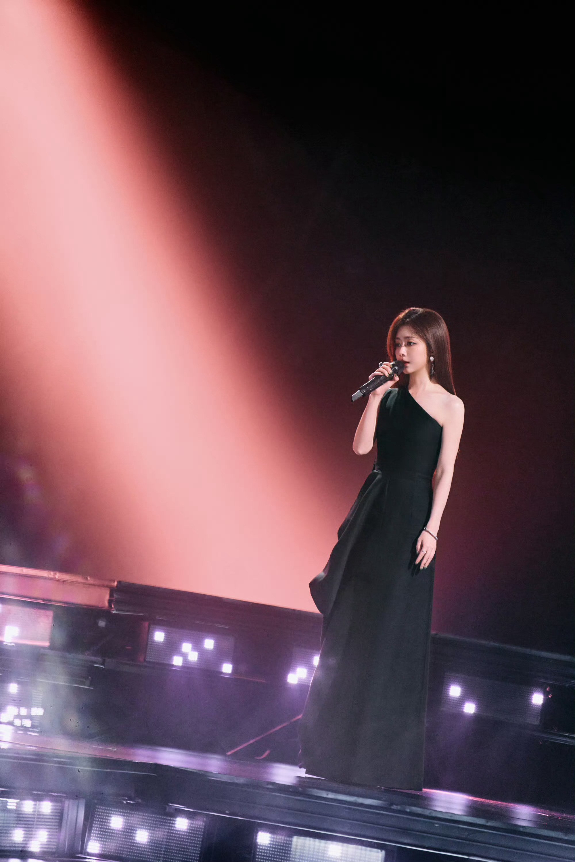谭松韵 tsy谭松韵兰香如故 tsy谭松韵许兰香 “我不是玫瑰也不是雏菊我是长在