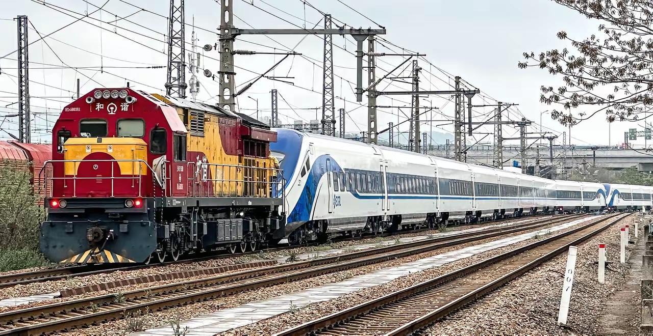 出口马来西亚的CR200J高铁，东南亚一体化势不可挡。