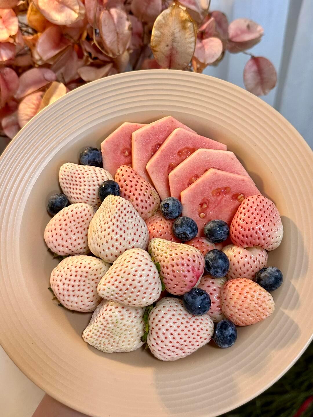 请你吃水果🍉🍑🍓🫐🍊🥝 