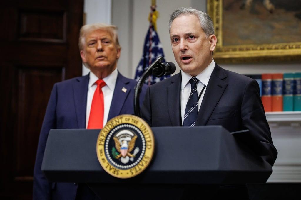 芯片博弈再升级！美国启动英伟达H200对华销售审查，特朗普政府要收25%费用！