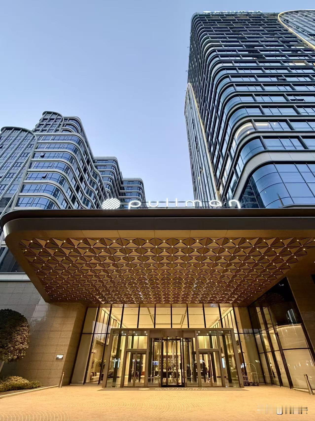 由金辉和雅高两大集团联袂打造的西北首家Pullman(铂尔曼)酒店，今冬正式启幕