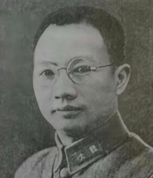 1949年，国军军长刘伯龙自贵阳赴盘县途中，因一辆抛锚卡车与车上军官起冲突，竟当