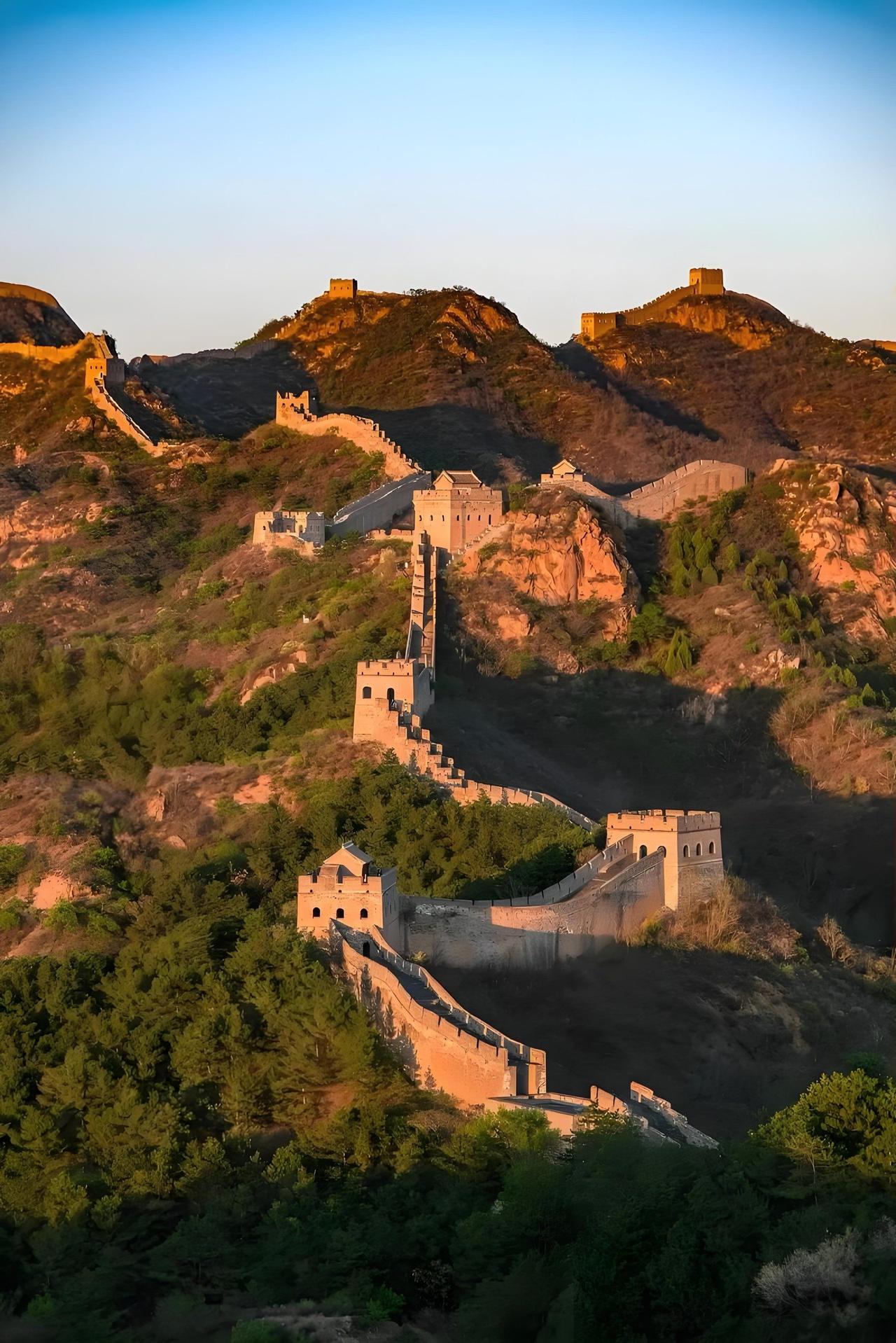 不出所料，
郑丽文这次来大陆，
最想见的人就是他的父亲郑清辉。

这一点并不让人