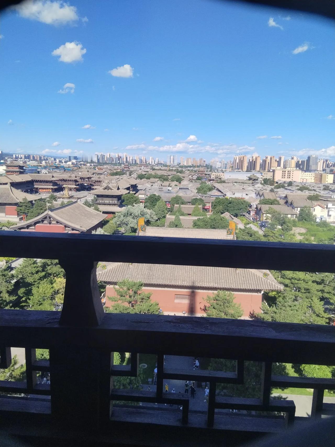 有没有人认得这是哪儿啊，看着很不错，评论区有知道的扣我，想要一睹为快！
