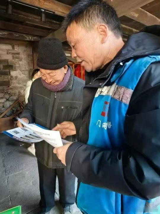 台州三门打通农村健康服务最后一公里台州三门横渡镇暖心行动！志愿者网格员进村入户，