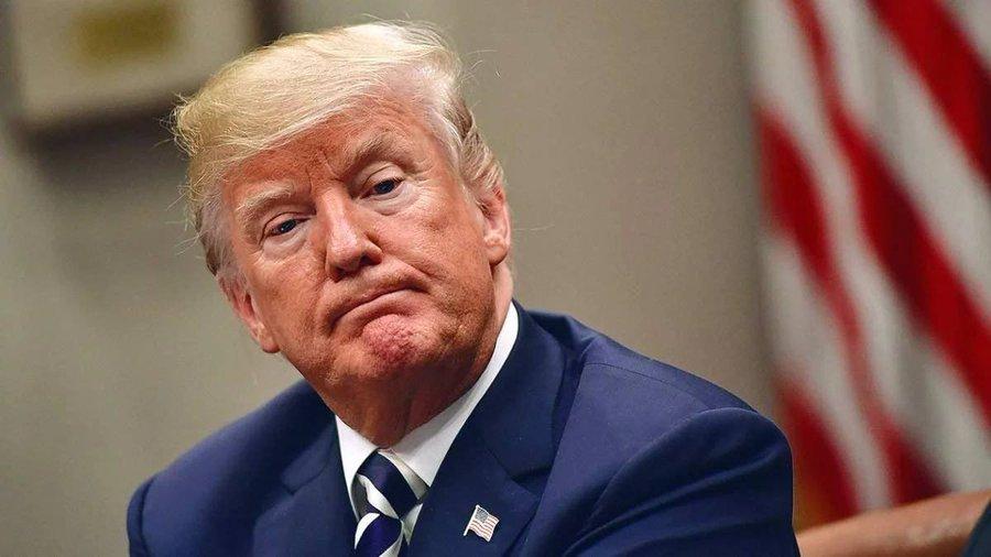 CNN的统计数据显示，特朗普在白人工薪阶层选民中的净支持率首次跌至负值。即支持率