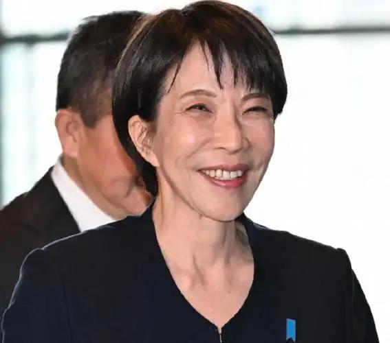 白宫枪击案后，特朗普还没发声，日本首相却先急着"报平安"！4月26日，据中国新闻