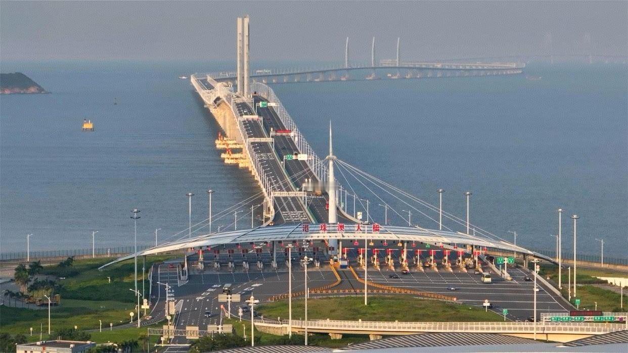 据海关统计，今年前4个月，粤港澳大湾区内地9市进出口3.37万亿元，同比增长18