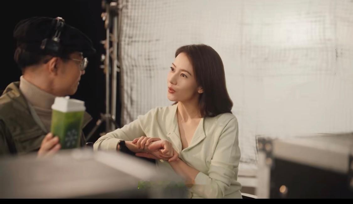 让我们和奈雪一起，「向绿而生，生绿快乐」，奔赴下一个健康美好的十年。奈雪的茶奈雪