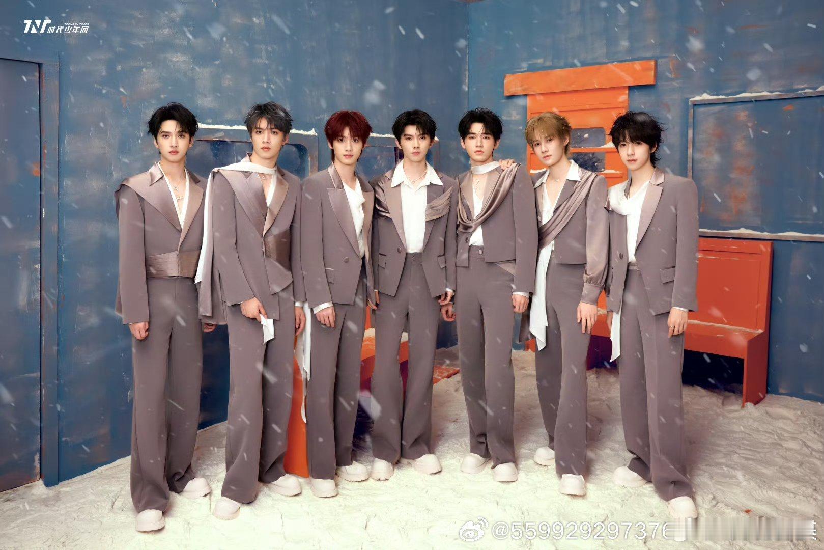 🍿🍿🖤💛🖤💛书信传递爱念☀️歌声蕴藏思念🌟字里行间的冬日暖意传递情