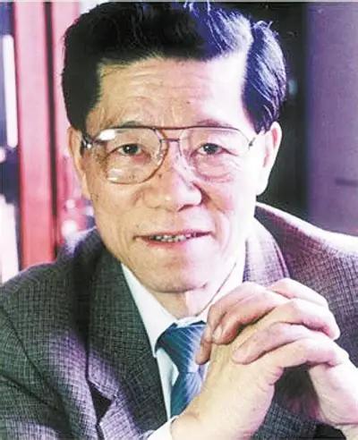 1950年，陈能宽在美国耶鲁大学获得物理冶金博士学位。那一年他27岁，前途一片光
