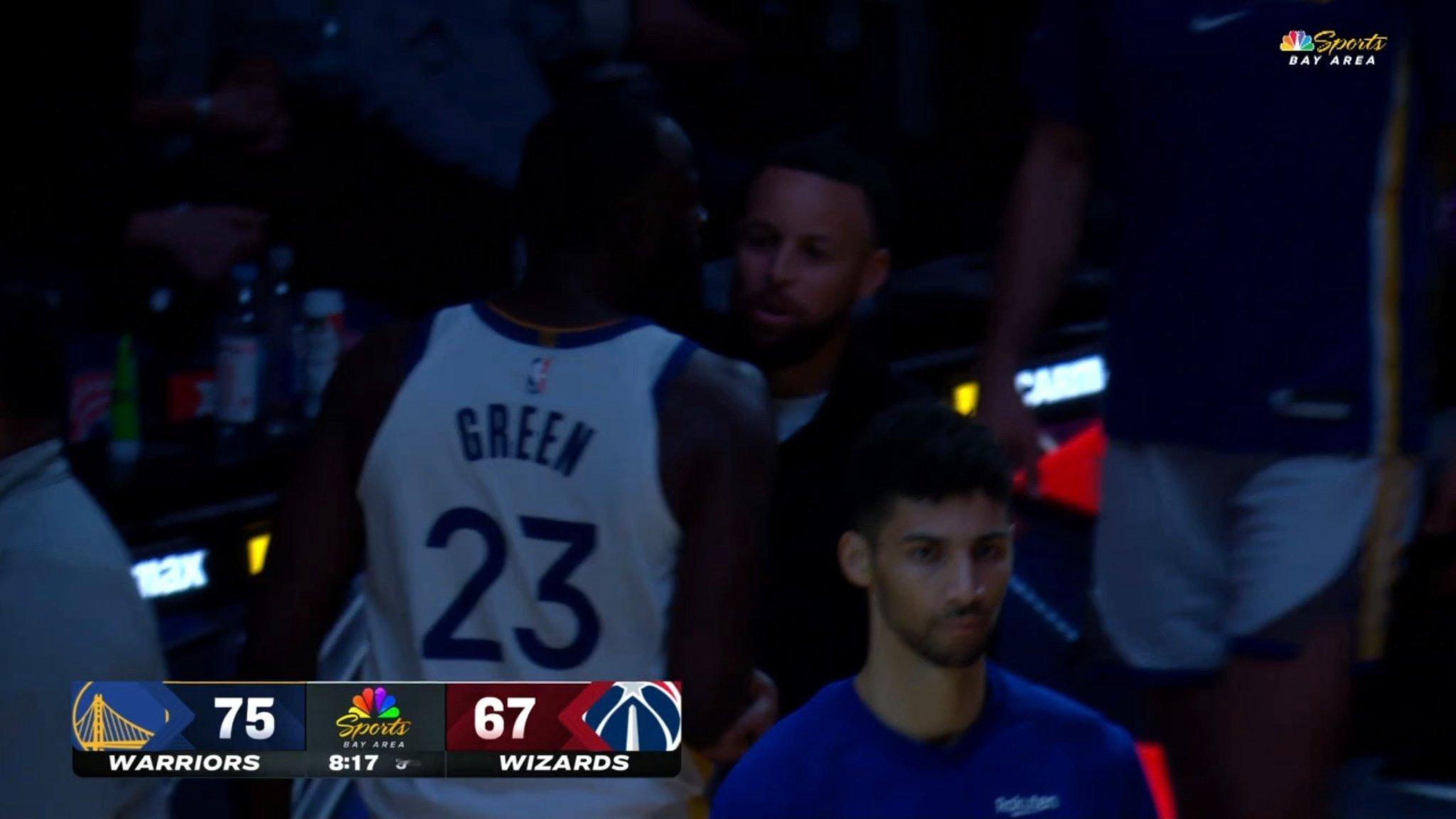 鬼知道为什么  库里特意跑过去安慰追梦 