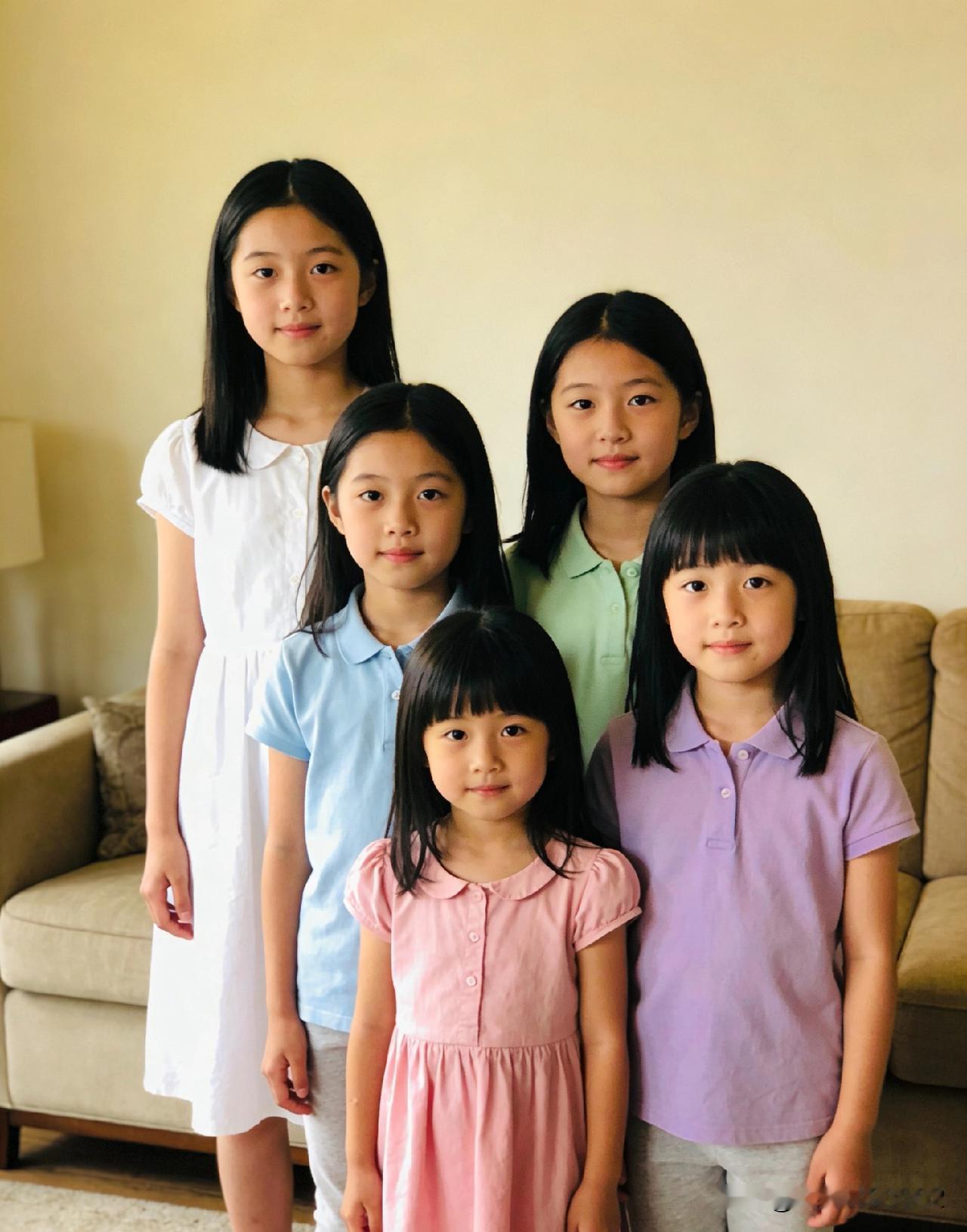 前几天我去相亲，那场面真是让我大开眼界，完全颠覆了以往沉闷的印象。女方家里居然有