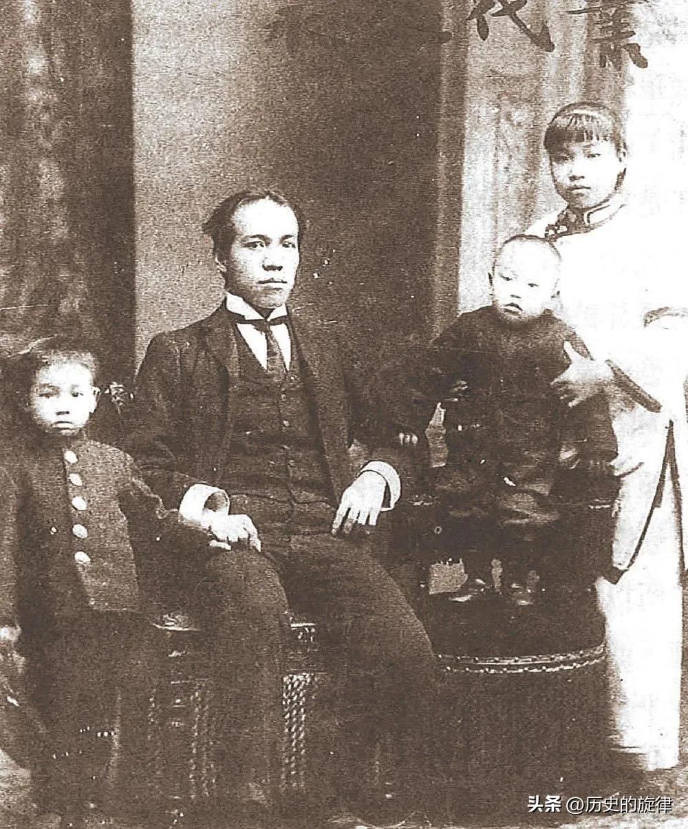 1900年梁启超想娶女翻译，妻子一句“同意”，反倒把他吓退
 
1900年，流亡