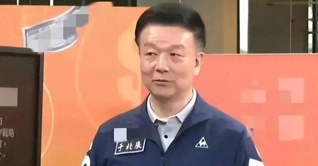 台湾退将于北辰曾经表示：美国人很辛苦，靠不到4亿的人口负担全球80亿人的安全。此