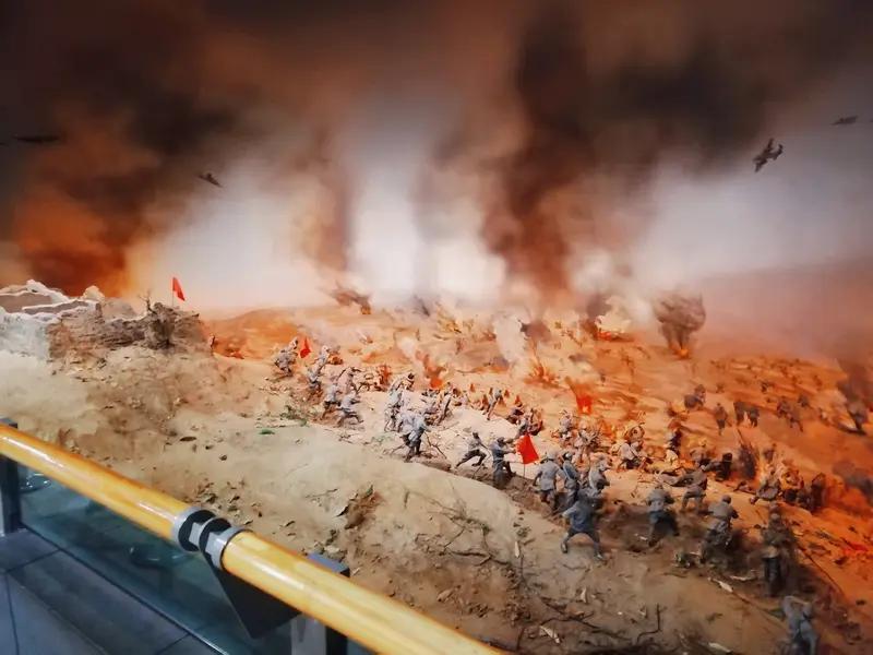 战略层面：武汉会战（1938年6月至10月）被视为全国抗战的关键转折点。尽管战役