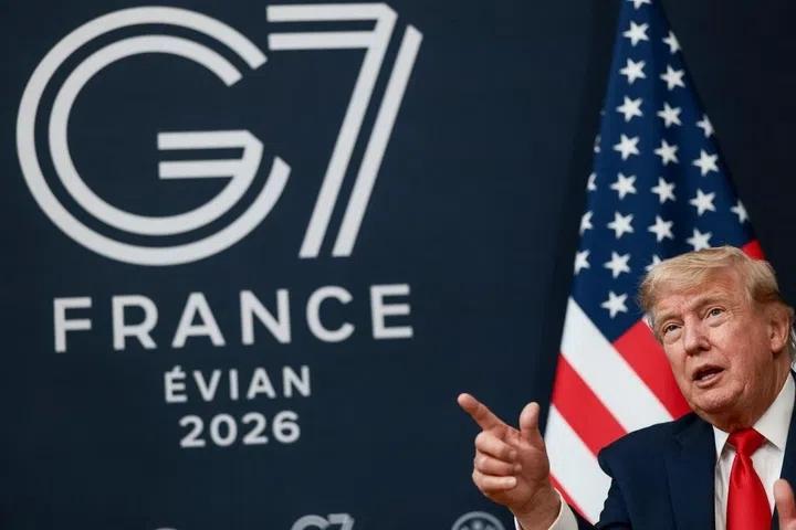 德黑兰综合电）美国政府高官称，美国和伊朗正式签署和平协议后，船只无需付费即可穿行
