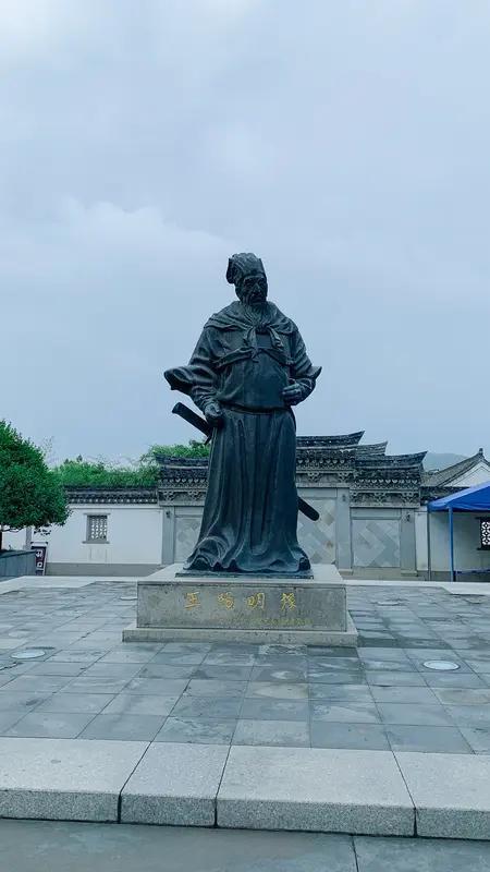 王阳明南赣治盗：破心中贼的终极之战
明代王阳明剿匪后立社学教民歌：“家家有孝悌，