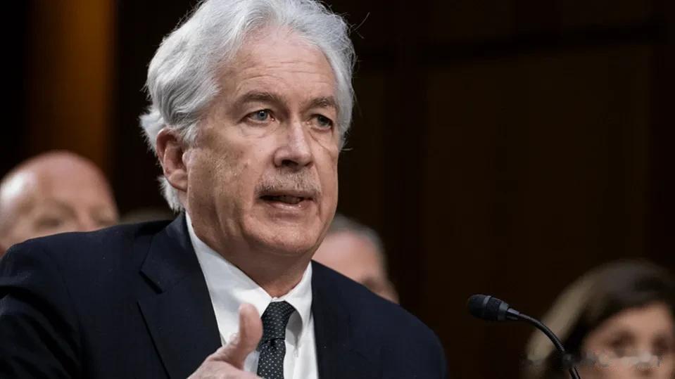 国际秩序被美国中央情报局搞得“乱七八糟”！中国从来不缺乏被西方国家“颜色革命”困