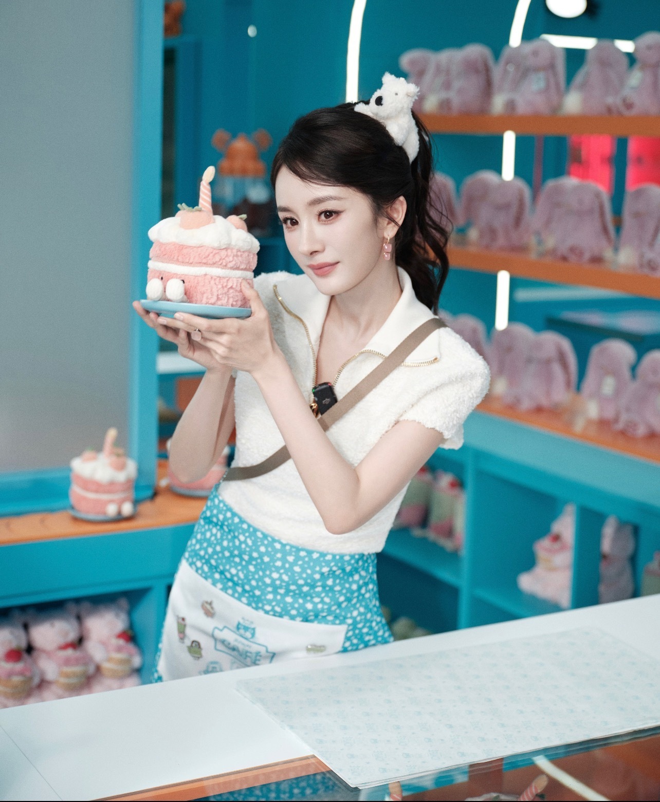 杨幂 谢谢大家参加我的四十大寿太美啦[爱慕] ​​​