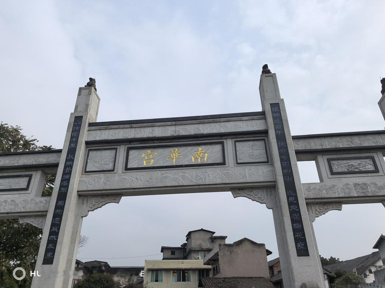 人在很多情况下能大彻大悟。遇到大事栽大跟头时，像事业失败、感情破裂，顺境时总觉得