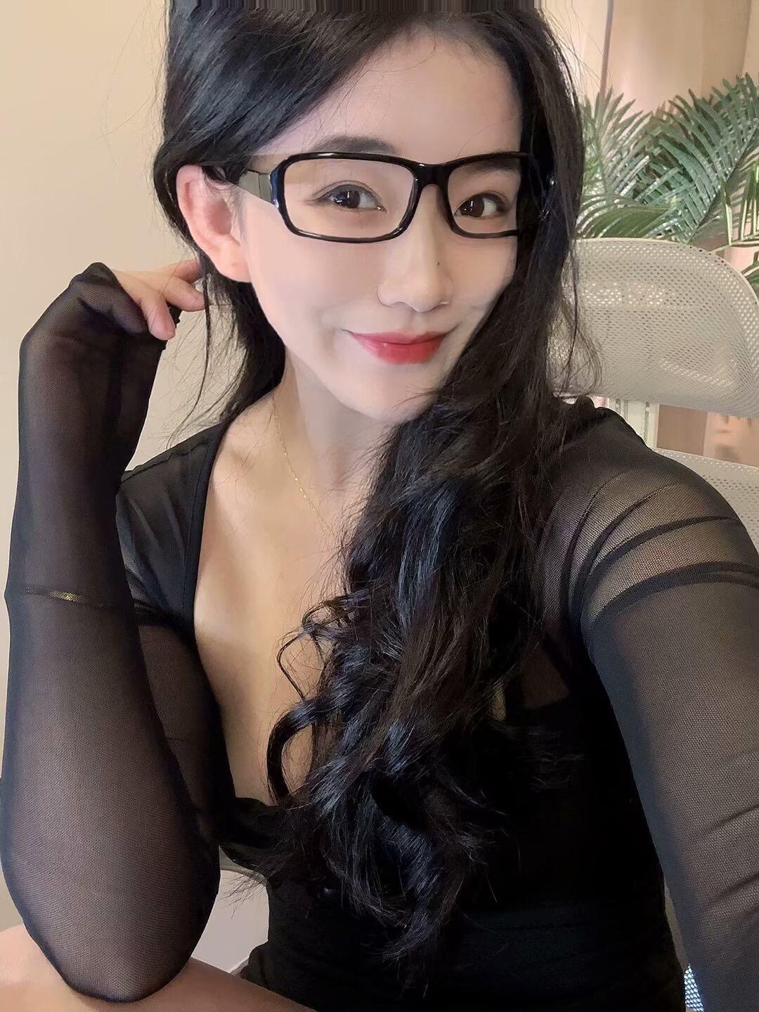 我小姐妹说 我这装扮 像妈妈桑🤣🤣🤣 有经验的兄台你们说像么