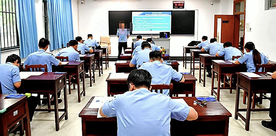 为何辅警备考编制时要低调行事？

这是体制内备考者常用且关键的策略，对辅警而言尤