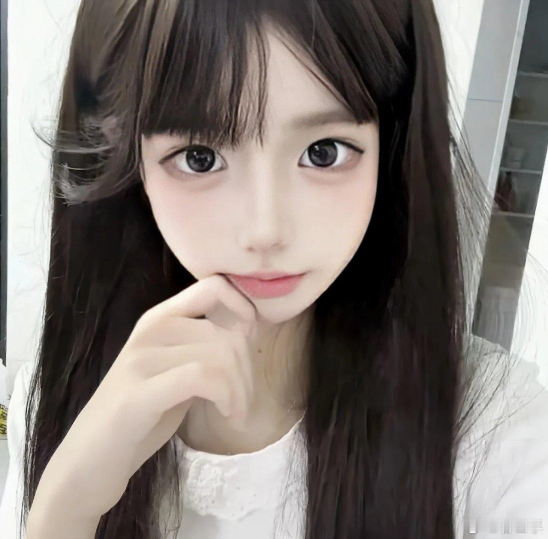 𝙬𝙚𝙘𝙝𝙖𝙩头像  |  想念是会呼吸的痛女生头像   氛围感女头 