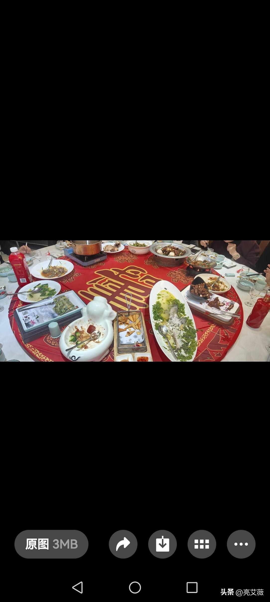 今天是我两位亲爱的姐姐的生日。
我二姐和三姐同一天生日
我二姐今年70周岁了，我