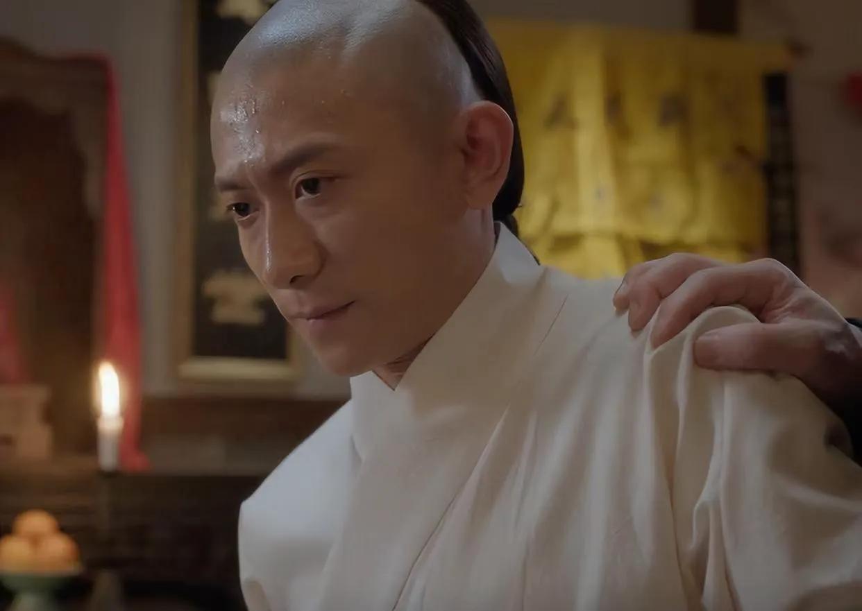 为什么喜欢看张一山的戏，有活人感，没滤镜没虚景，绝活全在嘴上和眼神上。

这就是