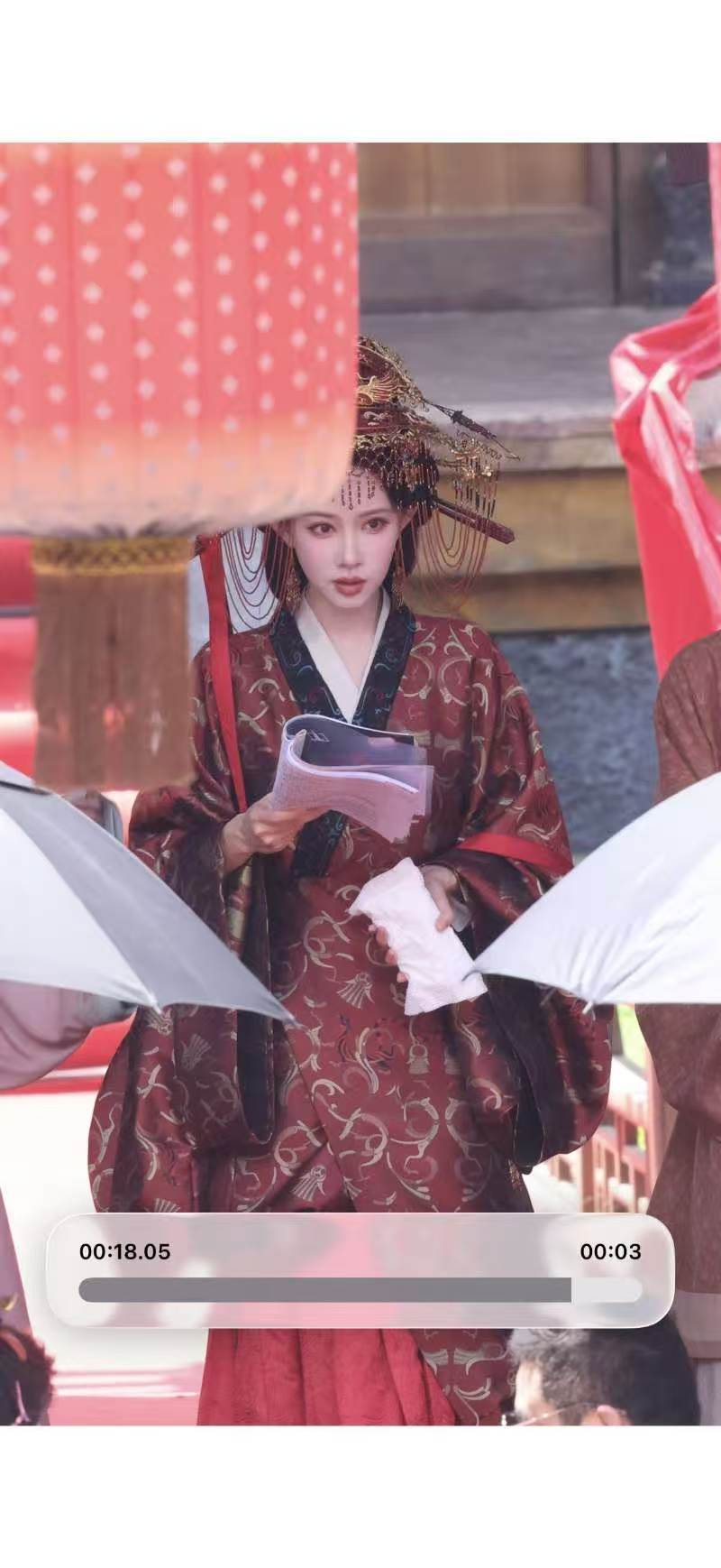 终于看起来像婚服了 