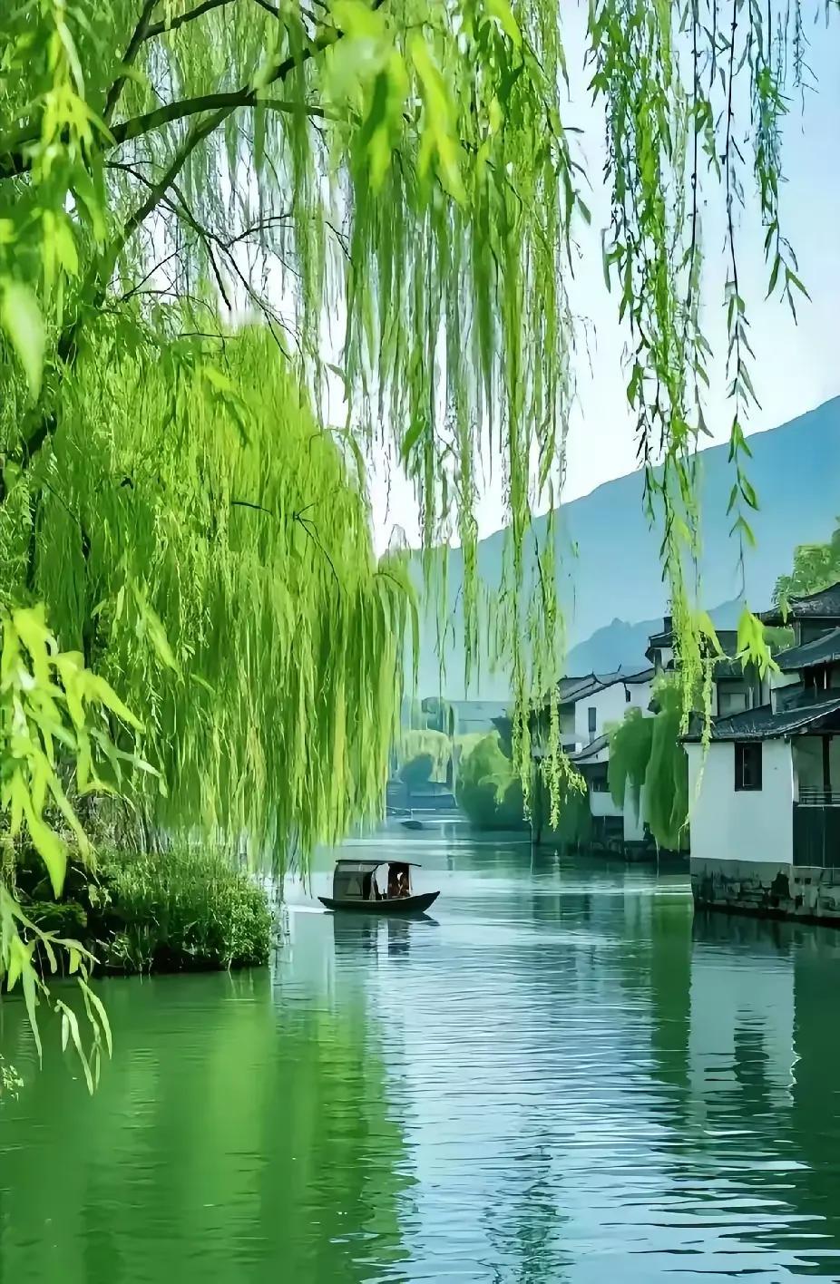 船行五湖四海，
走走万水千山。
横批：《船行与马走》