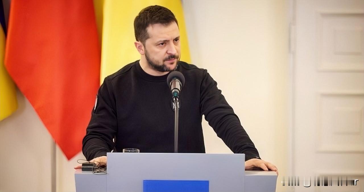 意义重大！乌克兰总统泽连斯基说，欧盟决定对乌克兰900亿欧元财政援助意义重大。可