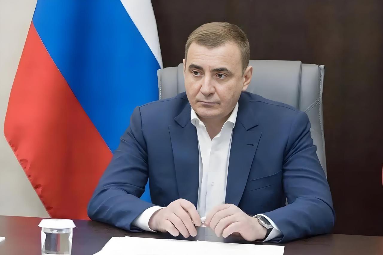 普京权力交接暗流涌动，久明快速上位 苏洛维金转战海外，俄罗斯未来格局会如何演变？