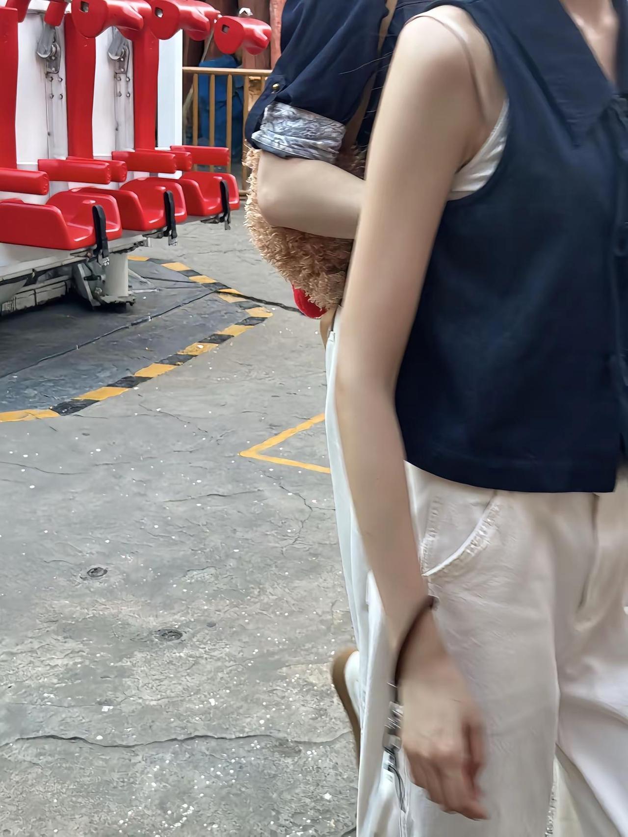 一家四口线下被偶遇啦 星涵cp 思译cp 吴星颖